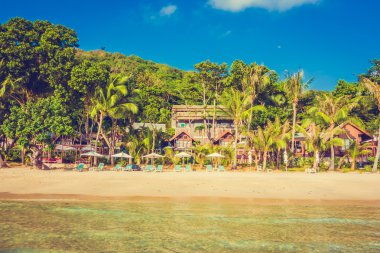 Güzel tropikal plaj ve deniz