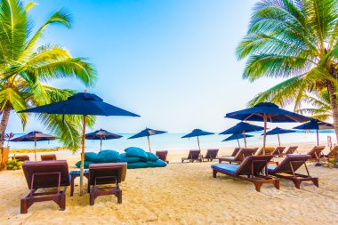 Güzel tropikal plaj ve deniz