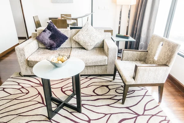 Kanepe dekorasyon yastık