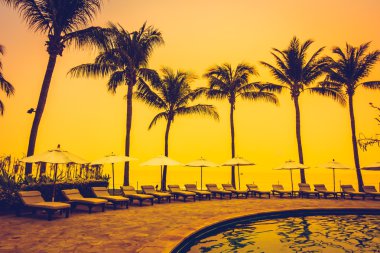 sunrise hotel Resort'ta yüzme havuzunda