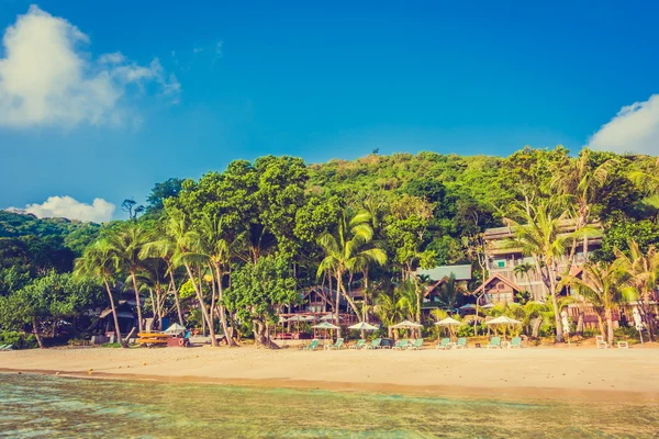 Güzel tropikal plaj ve deniz