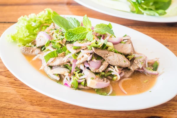 Salade de foie épicée au style thaï — Photo