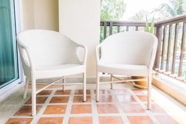 Boş sandalye balkon