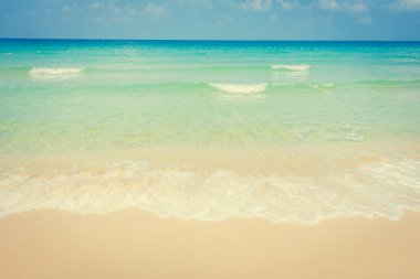 Güzel tropikal plaj ve deniz
