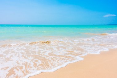 Güzel tropikal plaj ve deniz