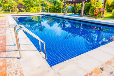 Açık Yüzme Havuzu