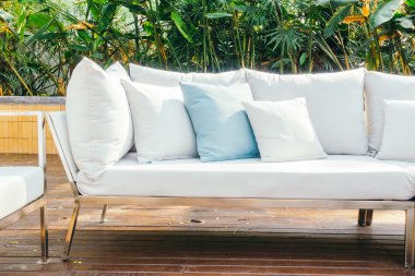 Güzel lüks yastıklar Divan