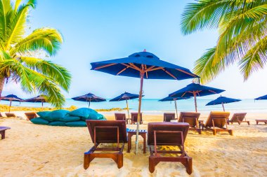 Güzel tropikal plaj ve deniz