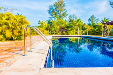 Açık Yüzme Havuzu