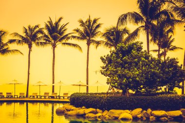 sunrise hotel Resort'ta yüzme havuzunda