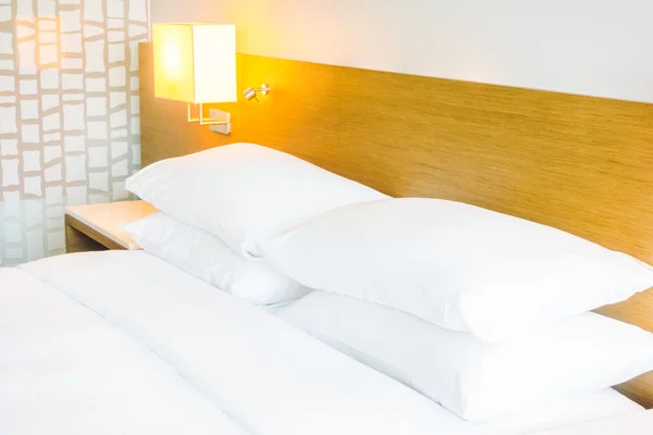 White pillow on bed — Stock Photo, Image