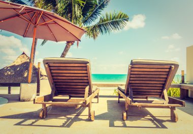 Otelde açık yüzme havuzu