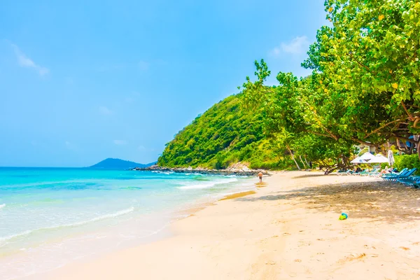 Vacker tropisk strand och hav landskap — Stockfoto