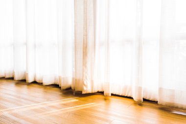 Güzel lüks pencere perdeleri