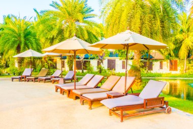 Otelde açık yüzme havuzu