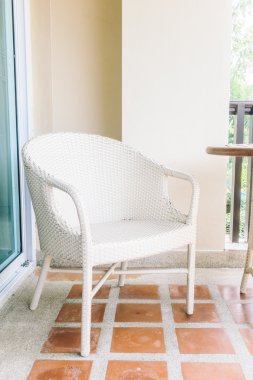 Boş sandalye balkon