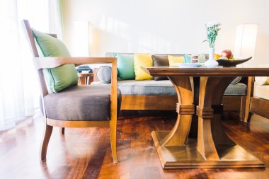 Güzel lüks yastıklar Divan