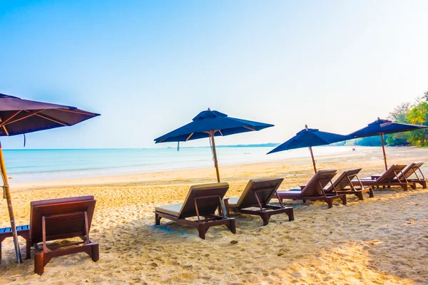 Güzel tropikal plaj ve deniz