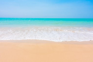 Güzel tropikal plaj ve deniz