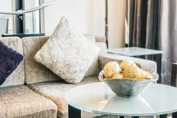 Kanepe dekorasyon yastık