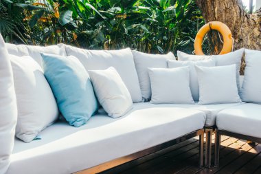 Güzel lüks yastıklar Divan