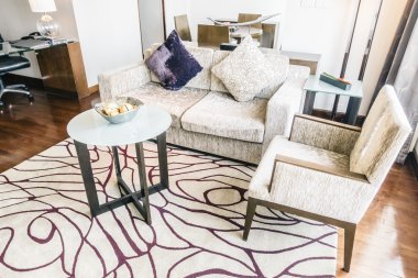 Kanepe dekorasyon yastık