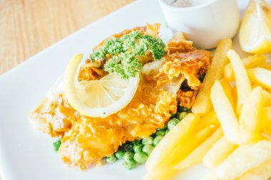 lezzetli balık ve cips