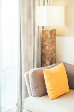 Kanepe dekorasyon yastık