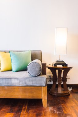 Güzel lüks yastıklar Divan