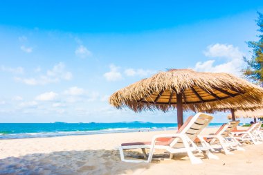 Güzel tropikal plaj ve deniz