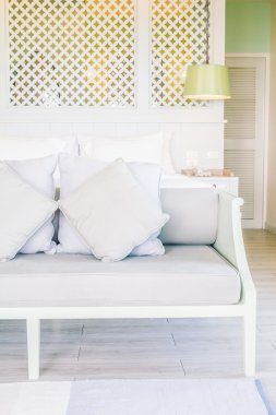 Güzel lüks yastıklar Divan