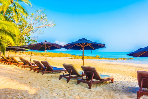 Güzel tropikal plaj ve deniz