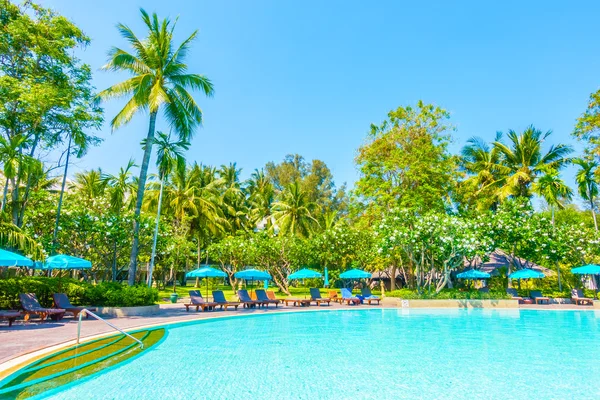 Bella piscina — Foto Stock