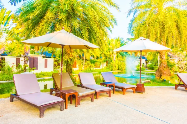 Otelde açık yüzme havuzu