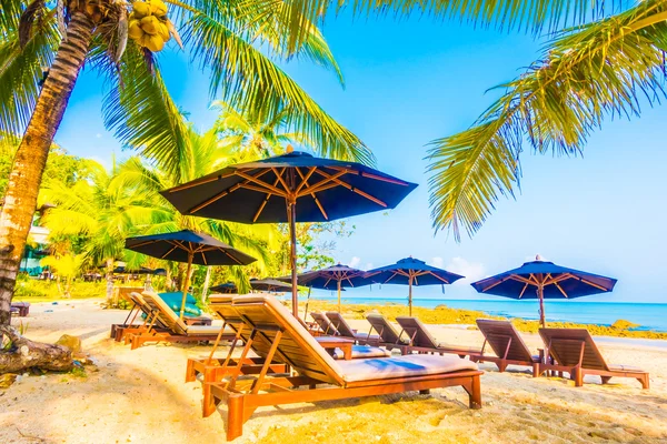 Güzel tropikal plaj ve deniz