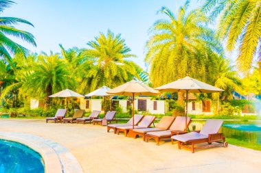 Otelde açık yüzme havuzu