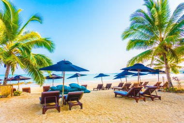 Güzel tropikal plaj ve deniz