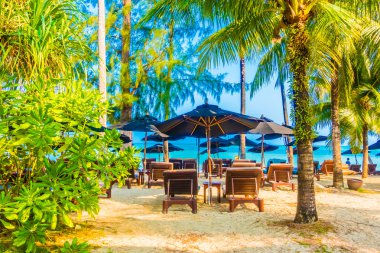 Güzel tropikal plaj ve deniz