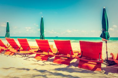 Şemsiye ve plaj sandalye