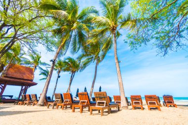 Güzel tropikal plaj ve deniz