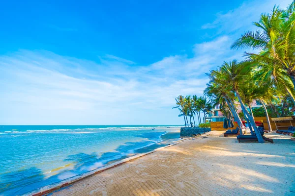 Gyönyörű trópusi strand és tenger — Stock Fotó