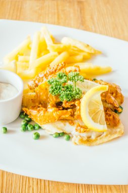 lezzetli balık ve cips