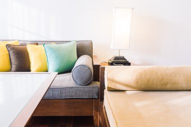 Güzel lüks yastıklar Divan