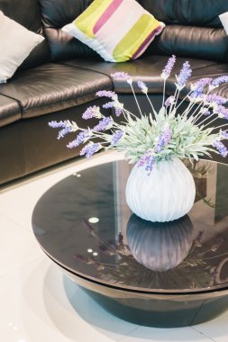 Vazo çiçek dekorasyon