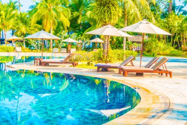 lüks Açık Yüzme Havuzu