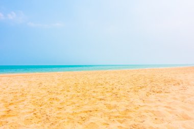 Güzel boş kum plaj