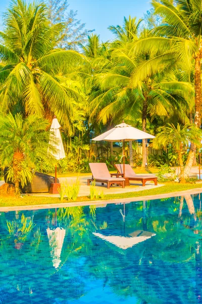 lüks Açık Yüzme Havuzu