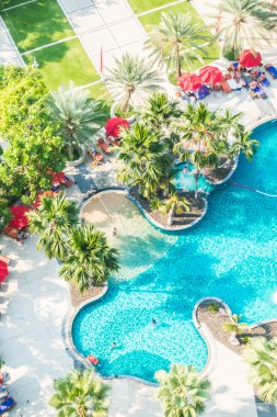 Havuzunun havadan görünümü