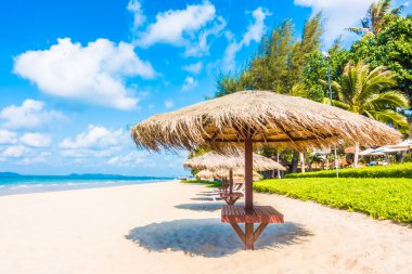 Güzel tropikal plaj ve deniz