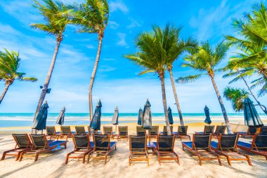 Güzel tropikal plaj ve deniz